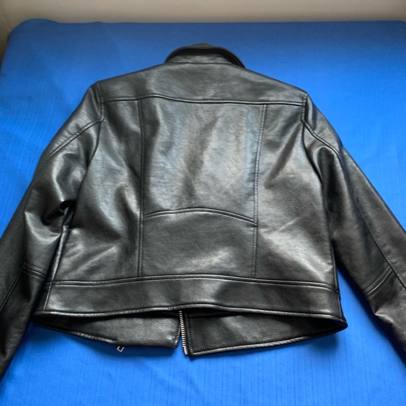 Leather jacket for women / veste en cuire pour femme - Picture 3 of 3